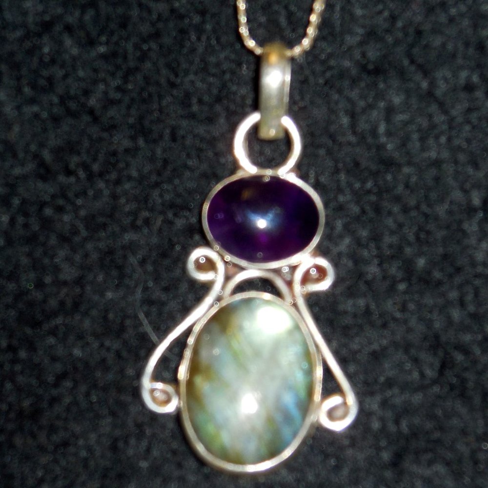 Vintage Pendant Amethyst and Labradorite wrapped in Silver
